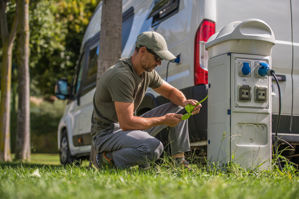 photo plugging in RV